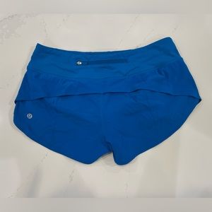 Lululemon 2.5” mid-rise speed up shorts